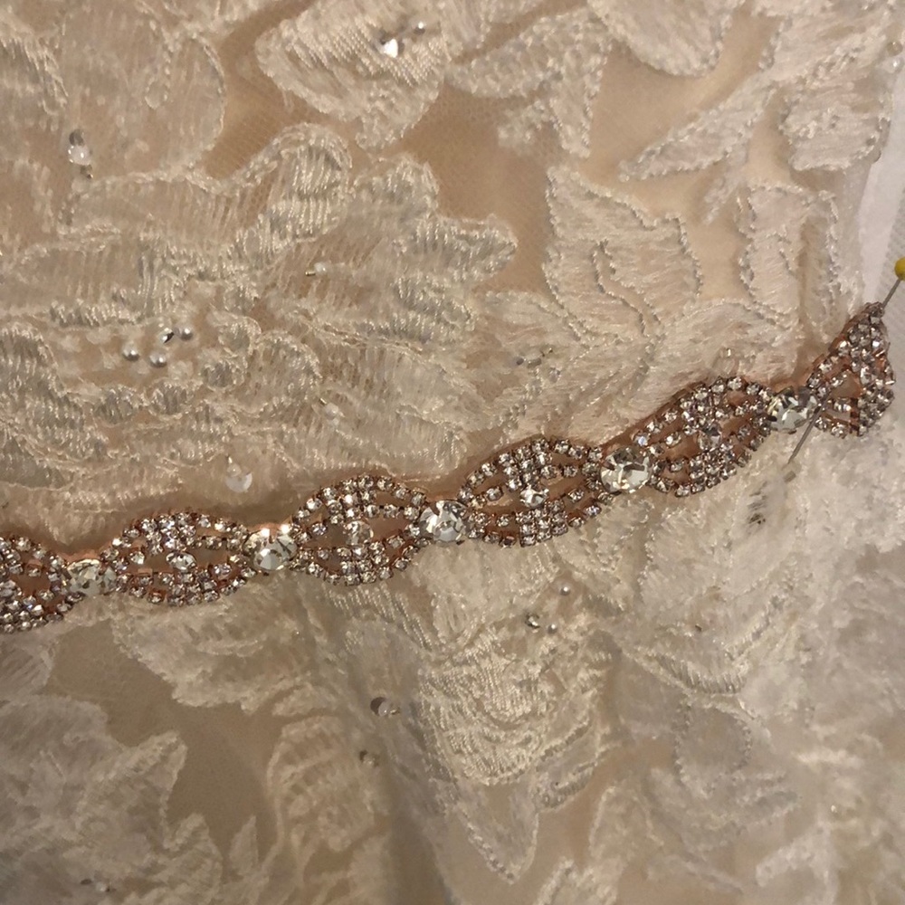 Wedding dress belt